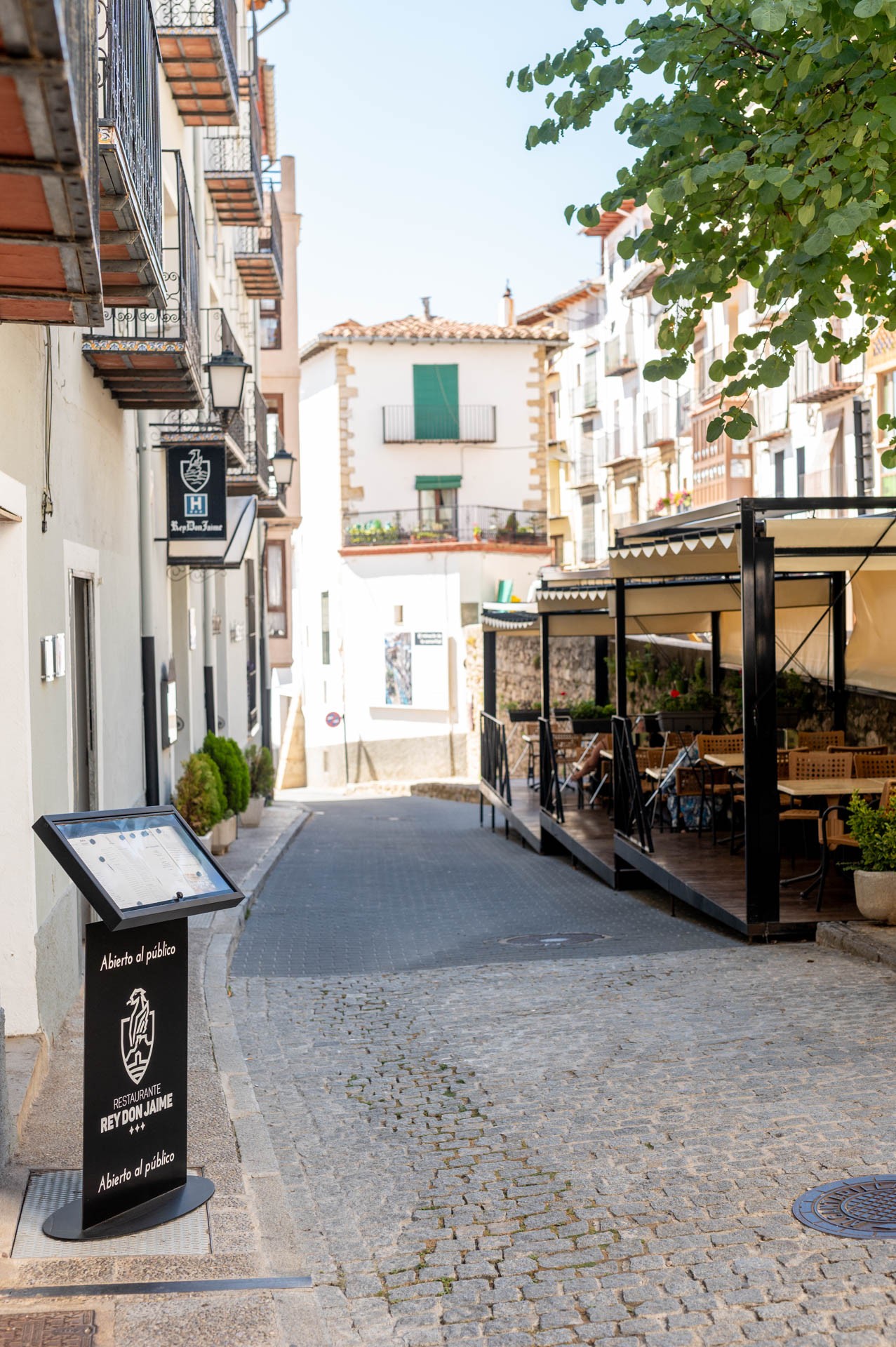 Calle de Morella junto al Hotel Rey Don Jaime